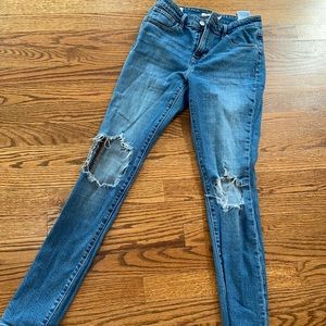 High waisted Levi jeans